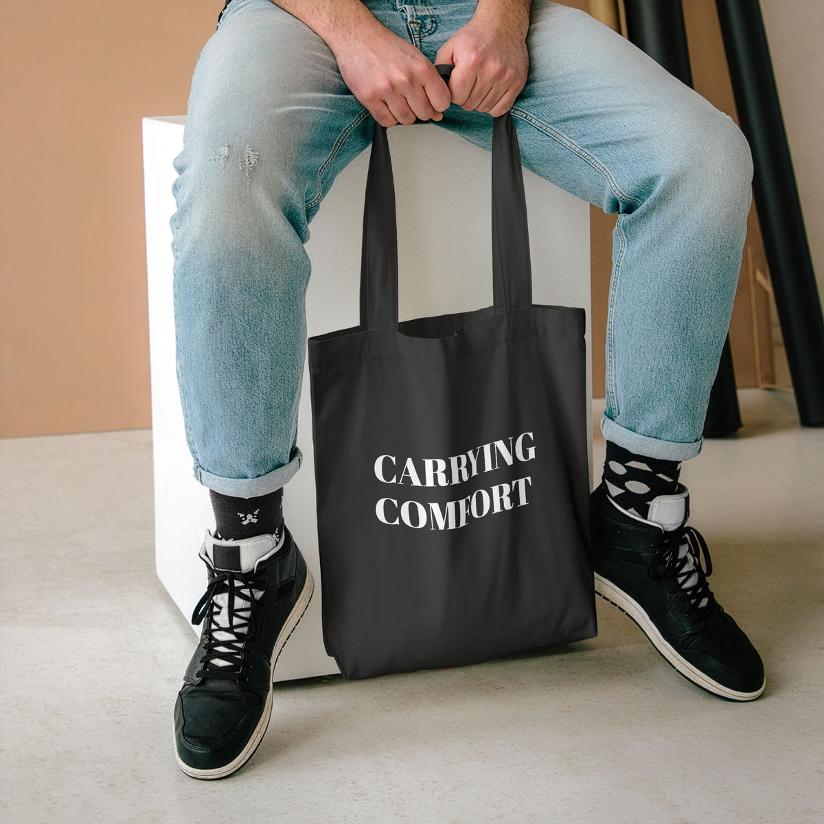 The CARRYING COMFORT Tote